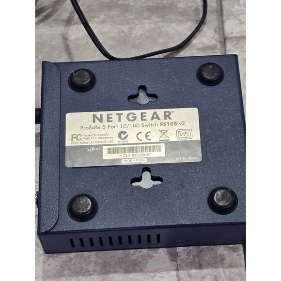 NETGEAR ProSafe FS105‎ 5-Port 10/100 Fast Ethernet Switch w/ AC Adapter WORKING - Picture 7 of 10